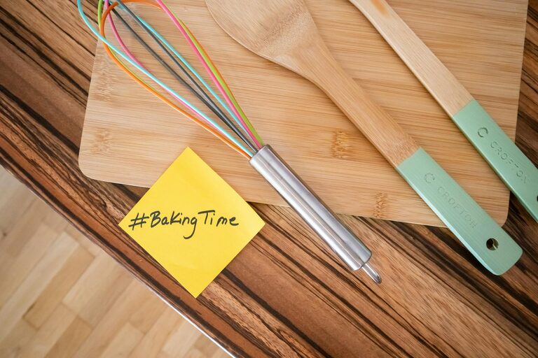 Essential Tools Every Small Kitchen Needs for Maximum Efficiency